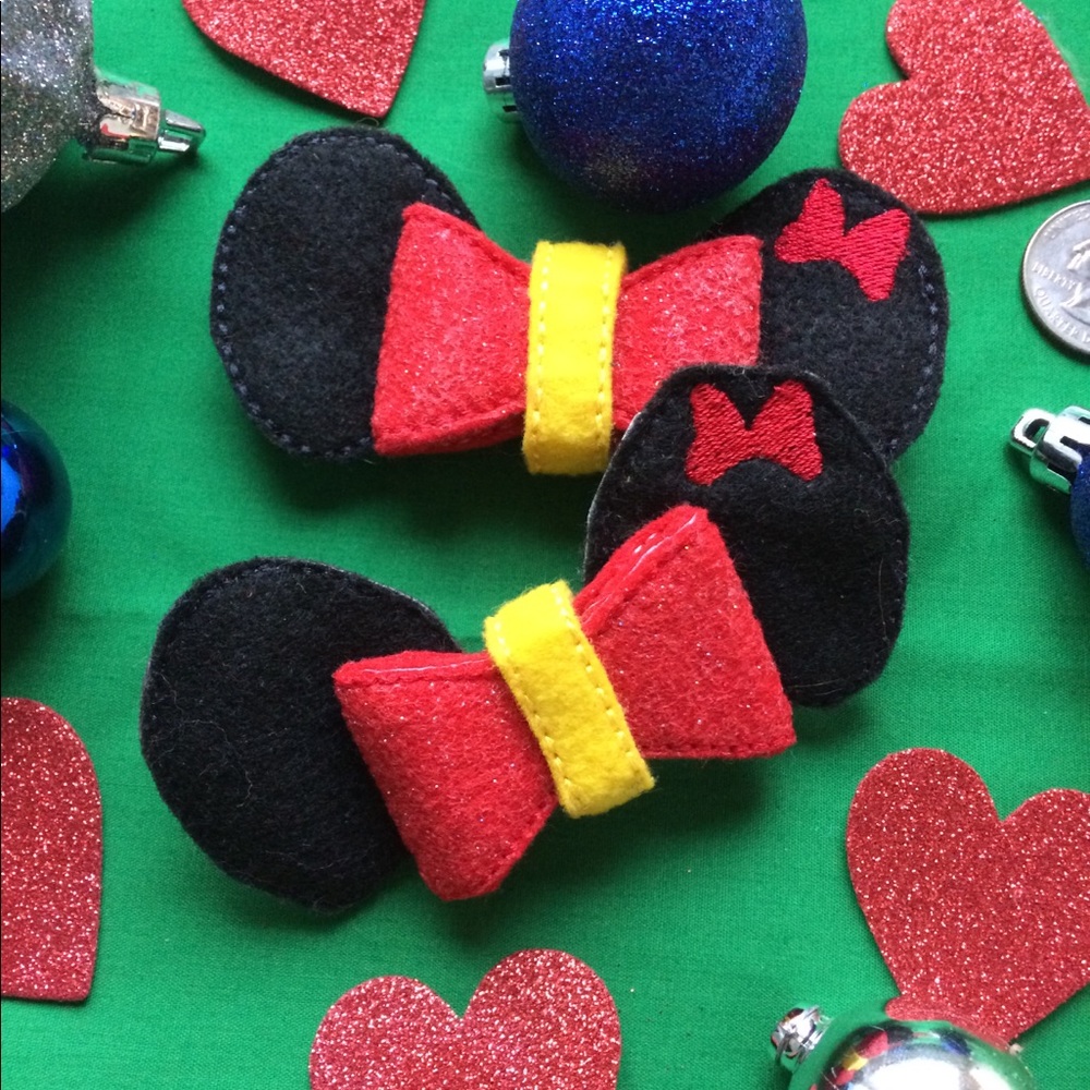 Handmade Minnie Mouse inspired felt hair bows